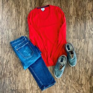 Old Navy men’s V-neck sweater